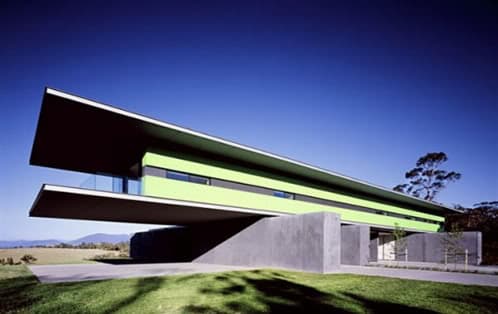 Casa Wilson: con voladizo de 11 metros casa-minimalista-wilson