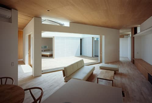 F-White: la casa del patio girado Casa-F_White-interior.jpg