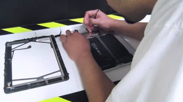 Desmontando y montando el iPad, en 3 minutos video-desmontando-ipad