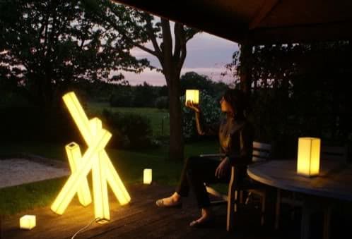 Nomad: lámpara con fragmentos de luz lampara-nomad-jardin