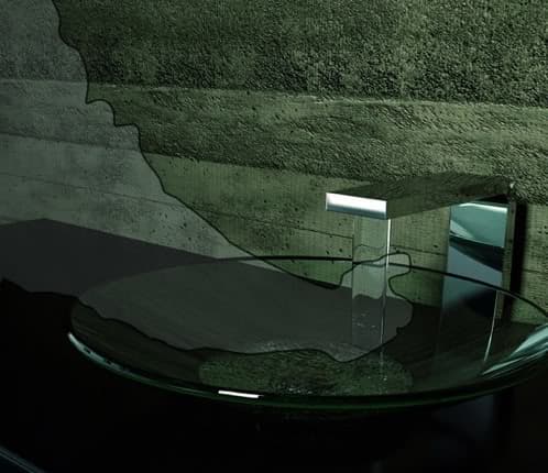 grifo-nodding-cascada