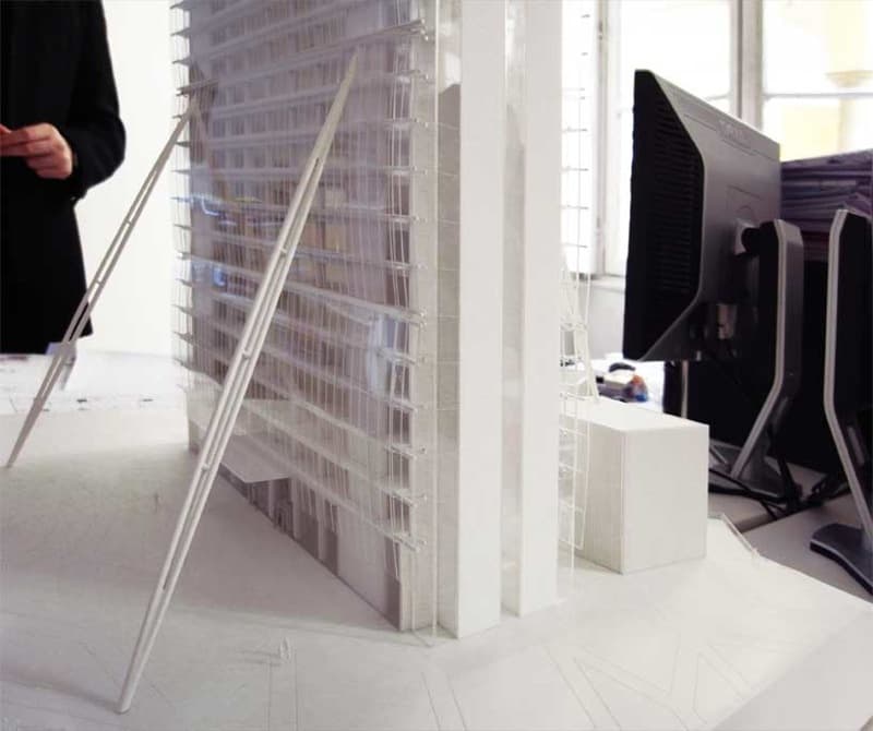 maqueta de City_Life, un proyecto de Arata Isozaki