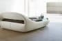 cama-SLEEPY-tapizada-con-cabecero-inclinado