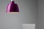 Hang-On-Honey-lampara-colgante-aluminio-purpura