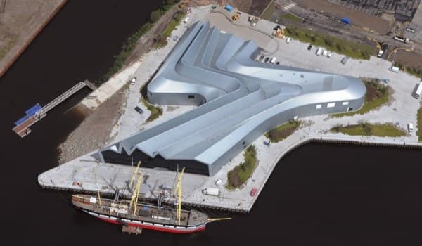 Museo-Riverside-del-Transporte-Glasgow, Zaha Hadid Museo-Riverside-del-Transporte-Glasgow