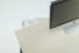 escritorio-Tambour-con-enchufes-y tablero deformable