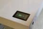 Stir-Kinetic-Desk-escritorio-con-tablet