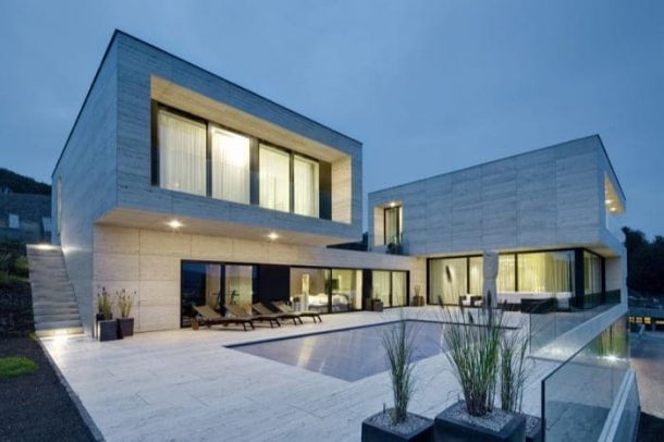 Casa Decín, un proyecto de Studio Pha patio-piscina-Casa-Decin-Republica-Checa