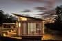 Wallaby-Lane-casa-lineal-noche