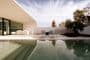 Villa-Jesolo-Lido-Pool-patio-tumbonas