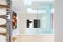 White-House-apartamento-escalera-caracol