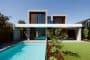exterior-casa-Brighton-piscina