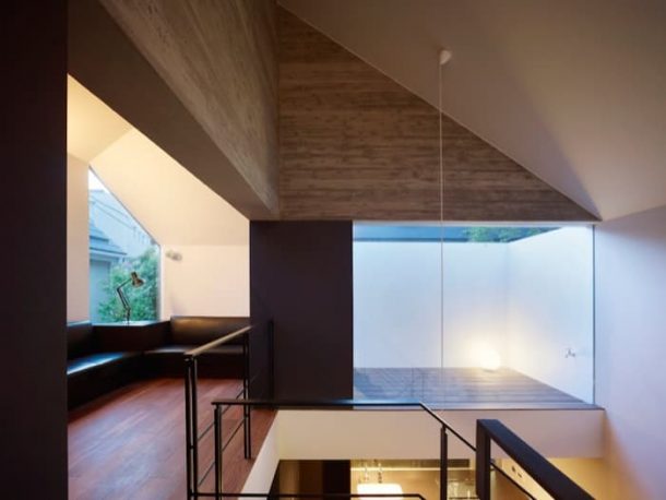 sala y terraza en casa Shirokane