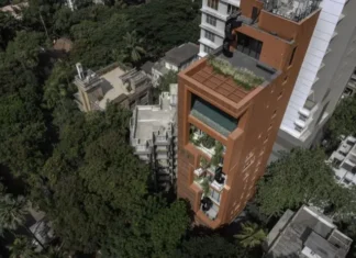 Sarvasva: vivienda unifamiliar de 12 pisos en Mumbai Sarvasva House desde arriba