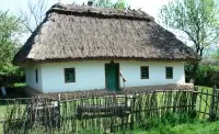Casa tradicional rural ucraniana: mazanka.